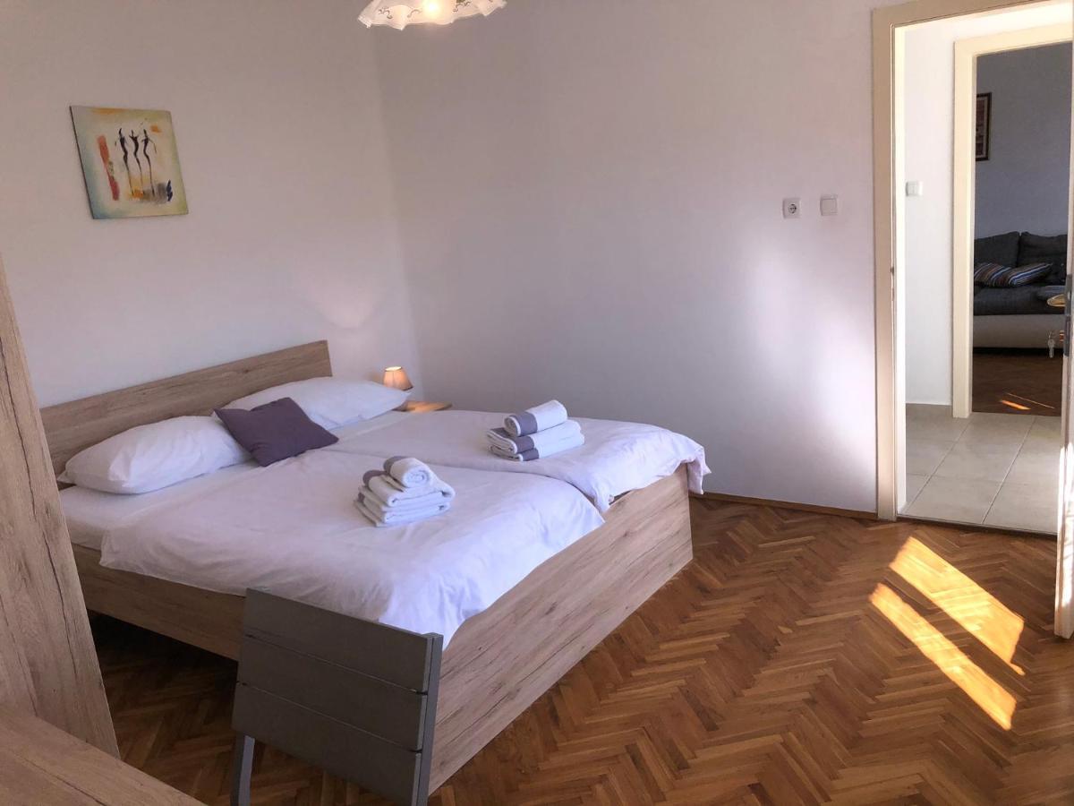 Mikelic Apartment *