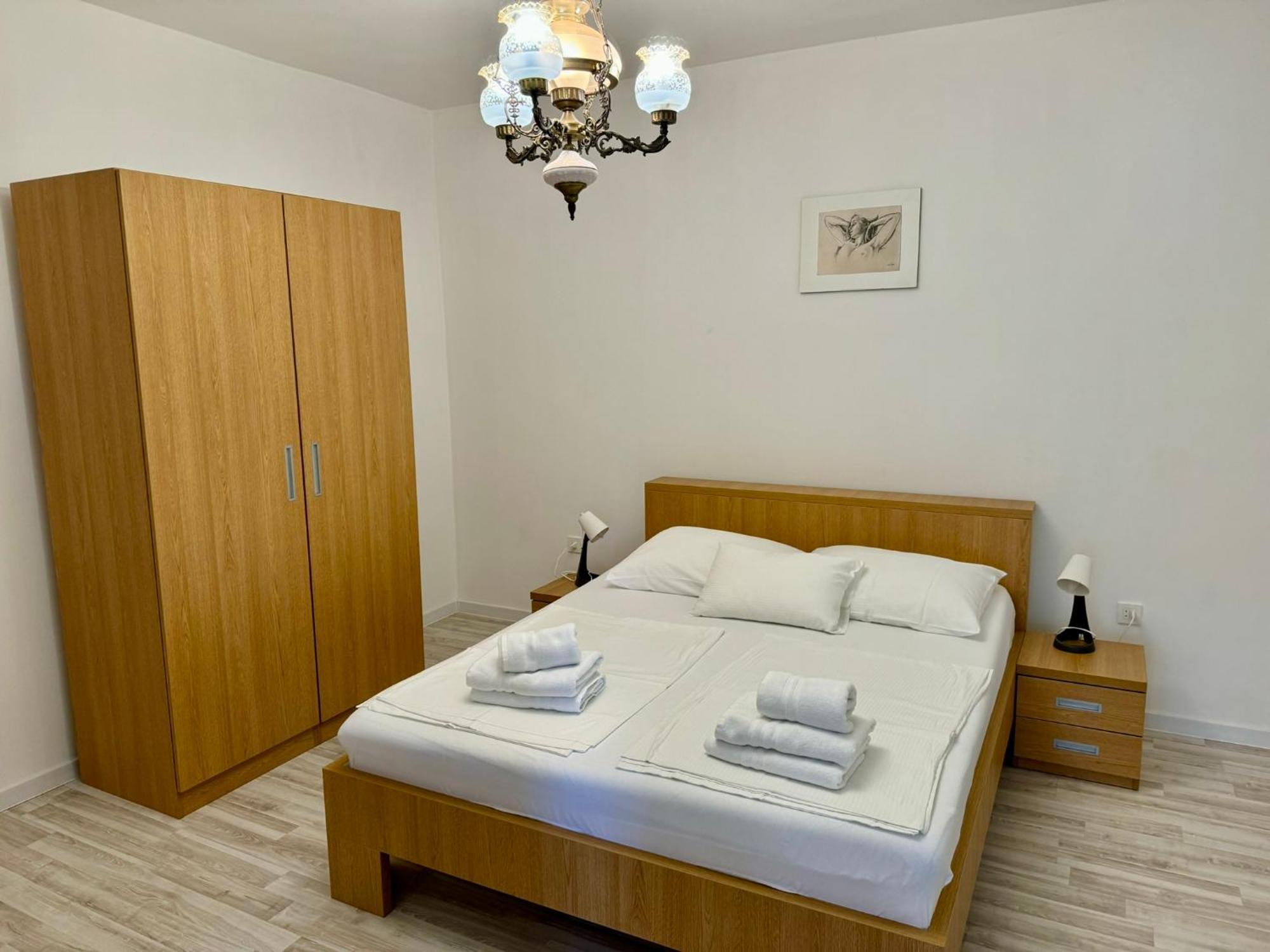 Mikelic Apartment Kampor